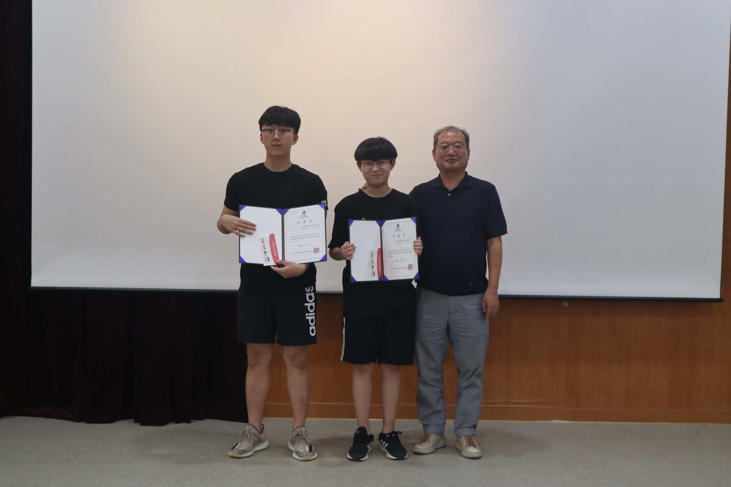 과학영재교육원 | 자료실 | 사진자료실