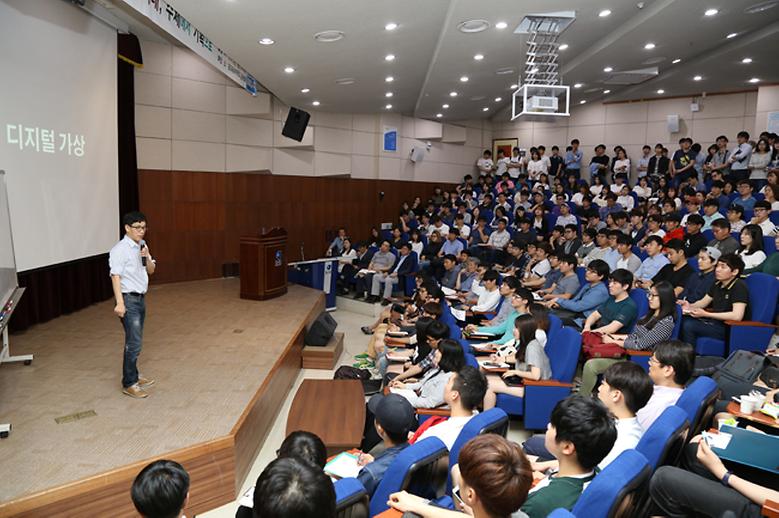  "미래는 인문학과 예술, 기술의 융합시대"